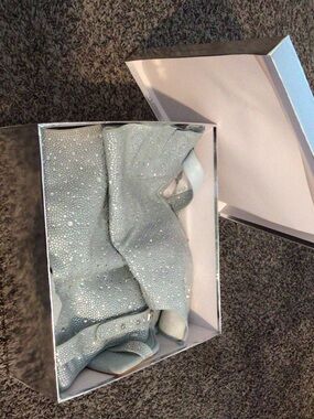 Sparkle Embellished Light Gray Women’s Flats